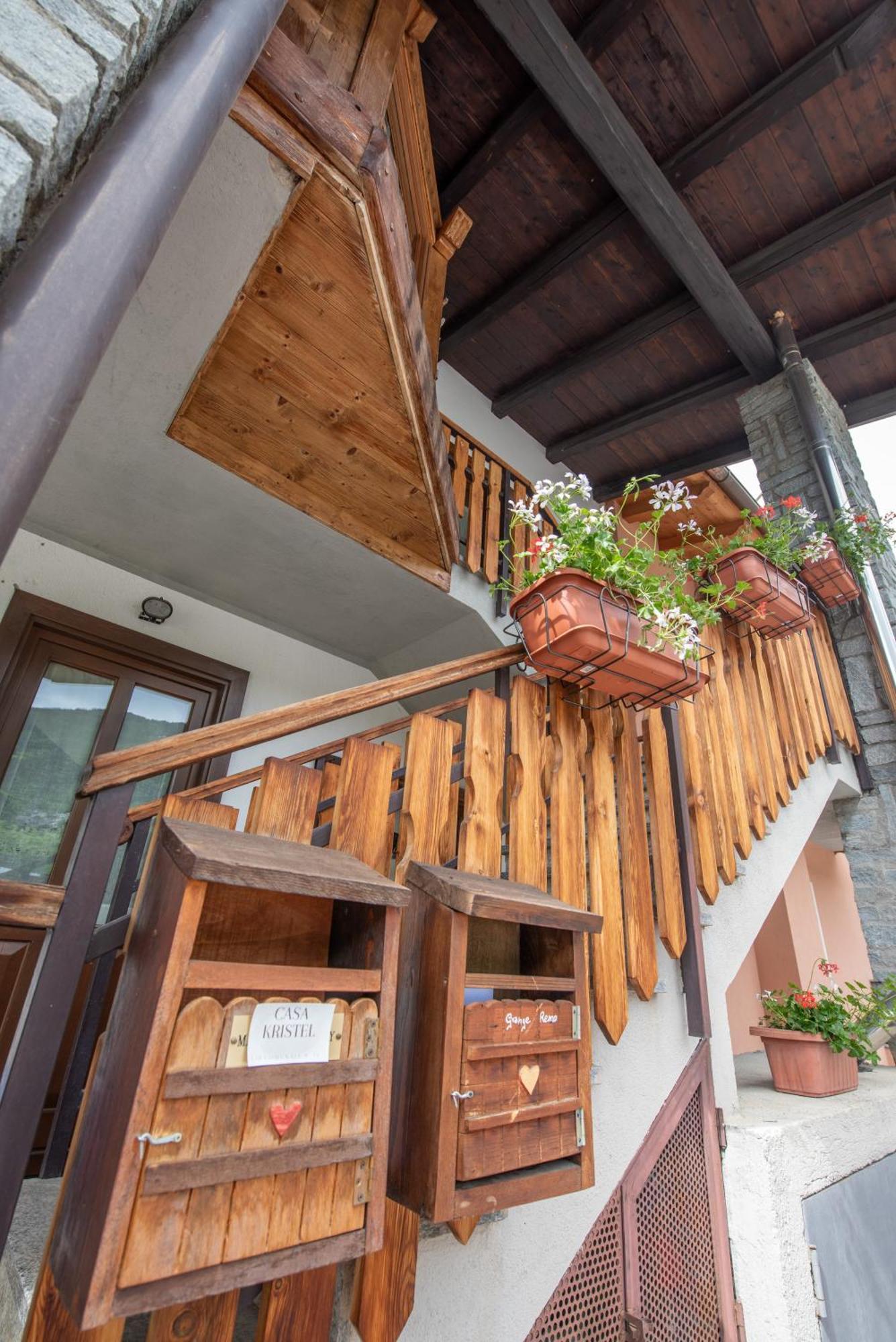 Casa Kristel Cir Comunale N 14 Aosta Exterior photo